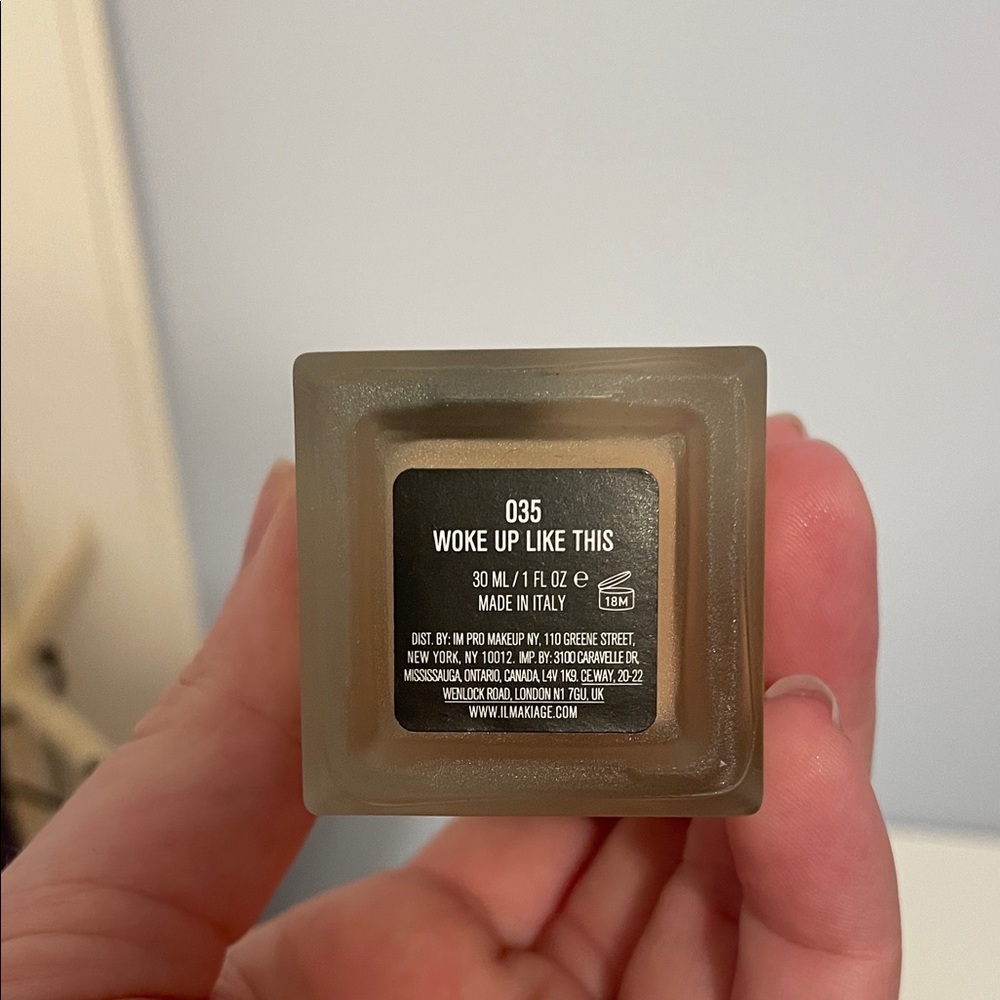 IL MAKIAGE Liquid Foundation shade 035 - Picture 2 of 2
